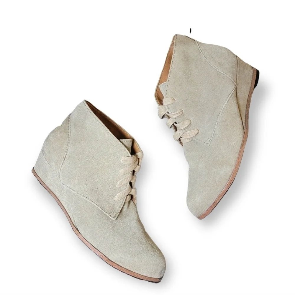 Susina | 7 'Reid' Suede Lace-Up Wedge Booties ankle boots